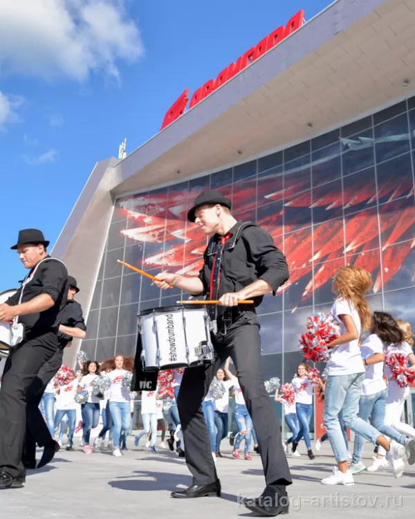 Группа барабанщиков «Show Drum Band», барабанное шоу
