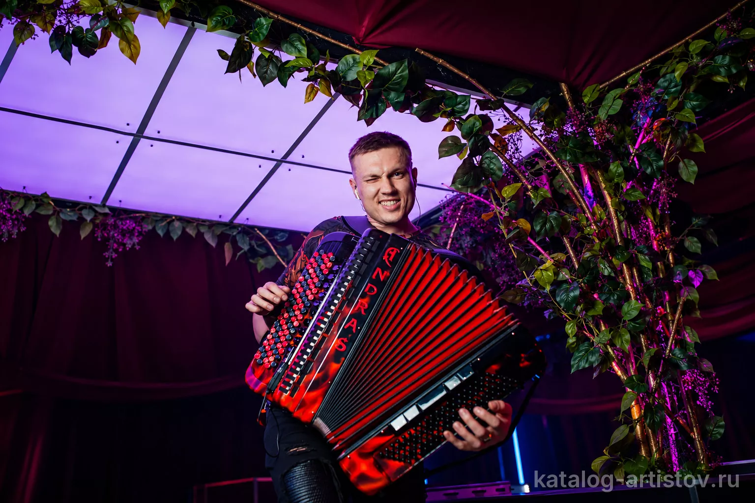 Дуэт Andras Accordion, музыкант