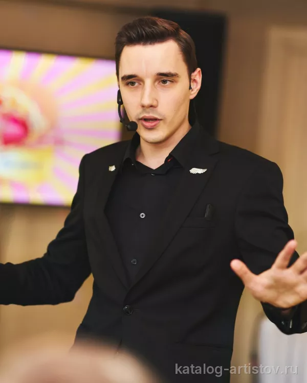 Иллюзионист Сергей Голуб, фокусник