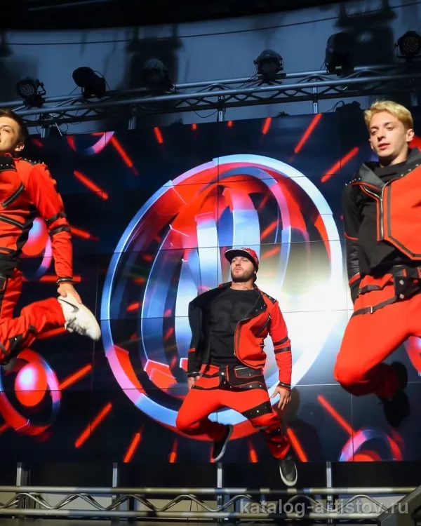 Брейк-данс шоу «ZiNGeR Break Show», шоу-балет