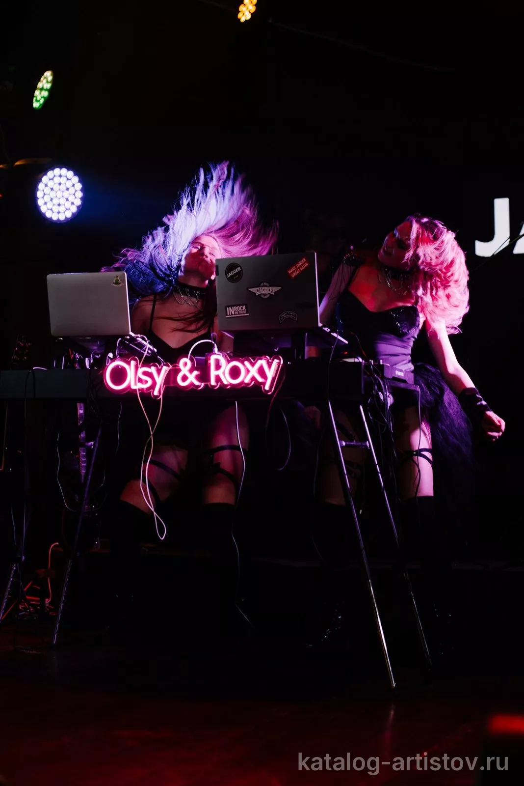 Дуэт диджеев Olsy & Roxy, шоу-программа — фото 7
