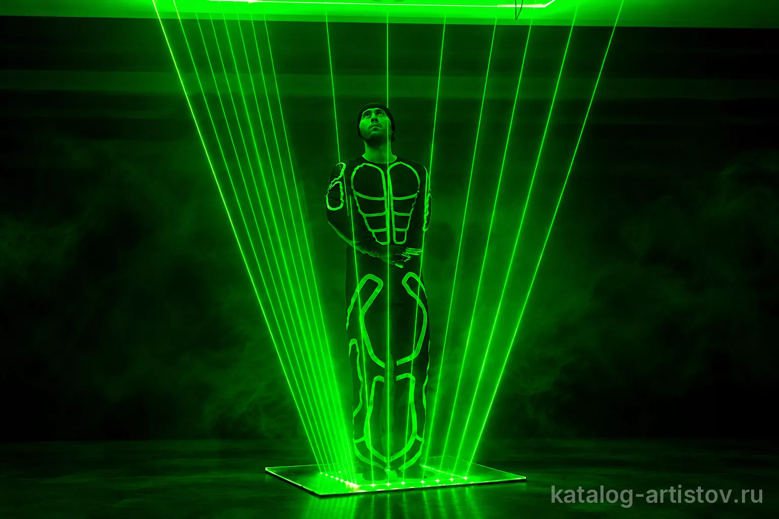 Laser Man Show, световое шоу — фото 2