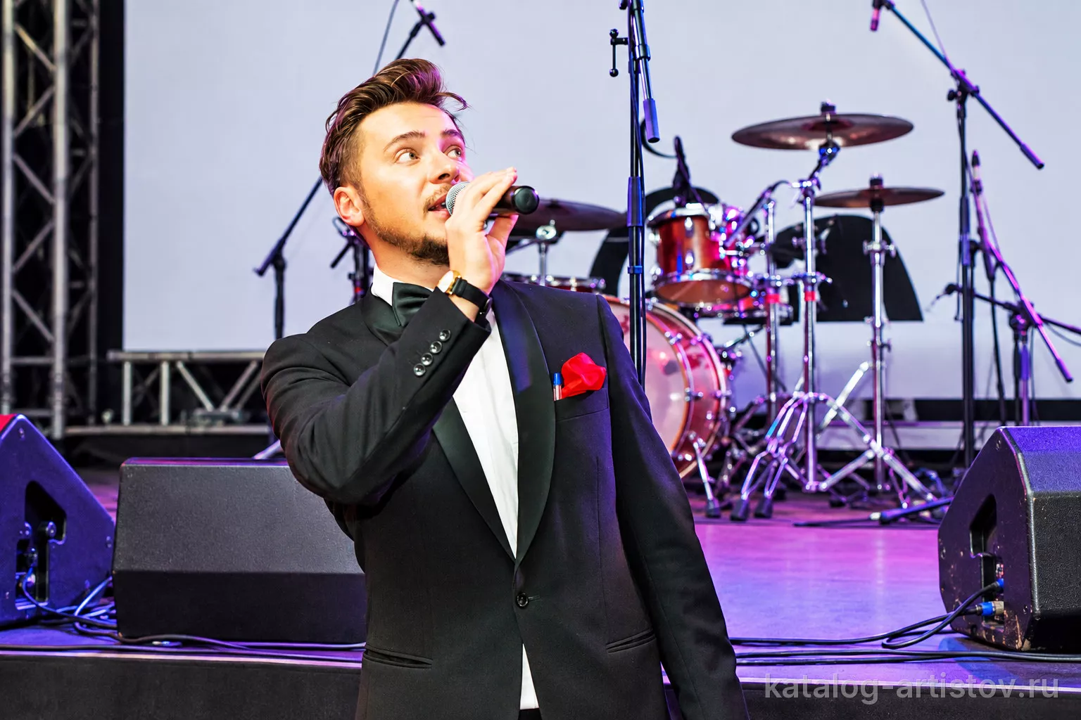 Ведущий Андрей Луковников — фото 3