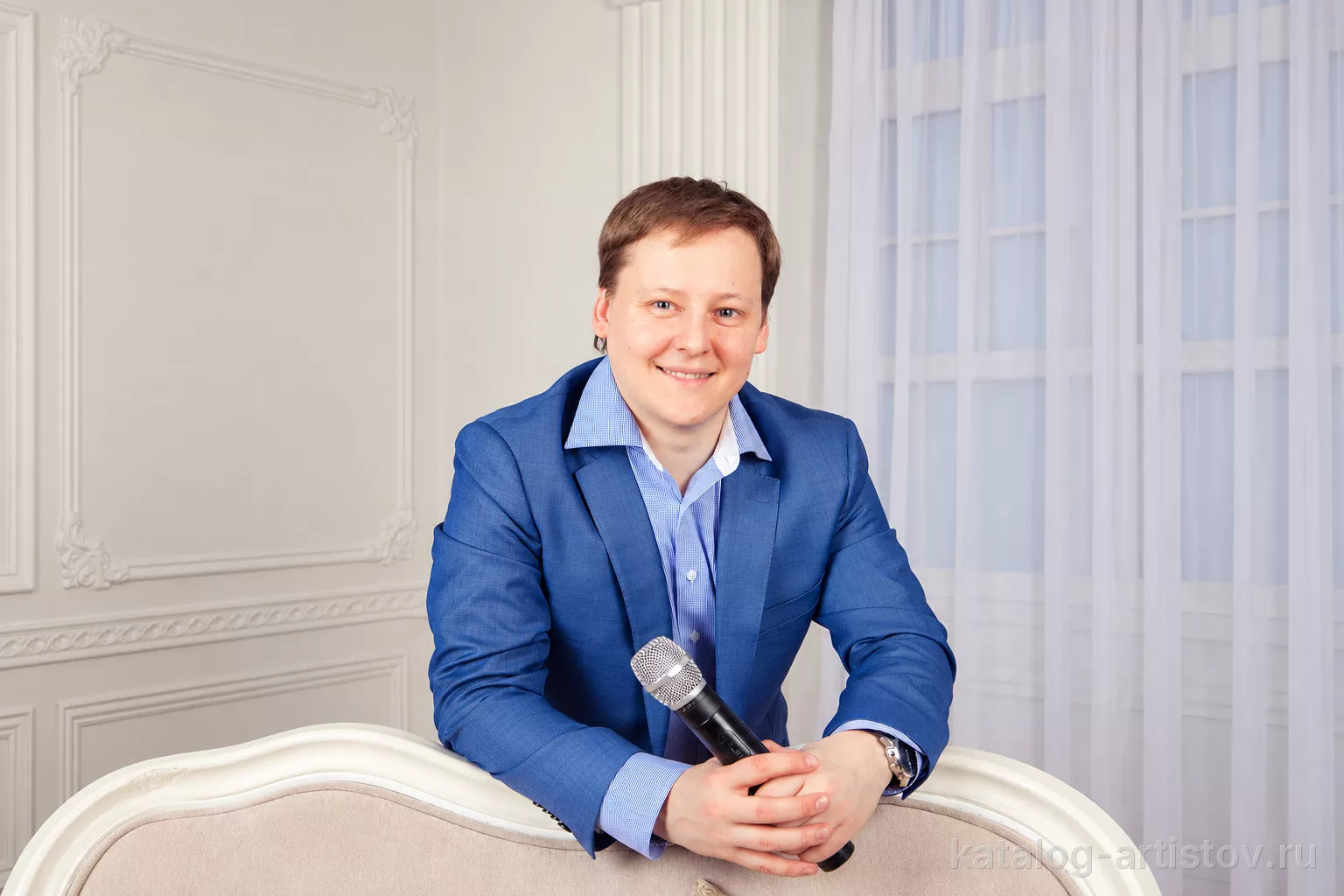 Ведущий Константин Кошкин