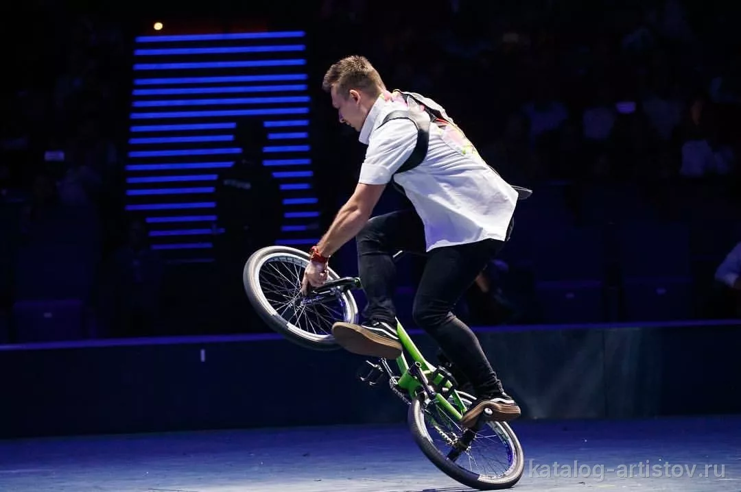 BMX-райдер Нияз Зарипов, цирковой артист — фото 2