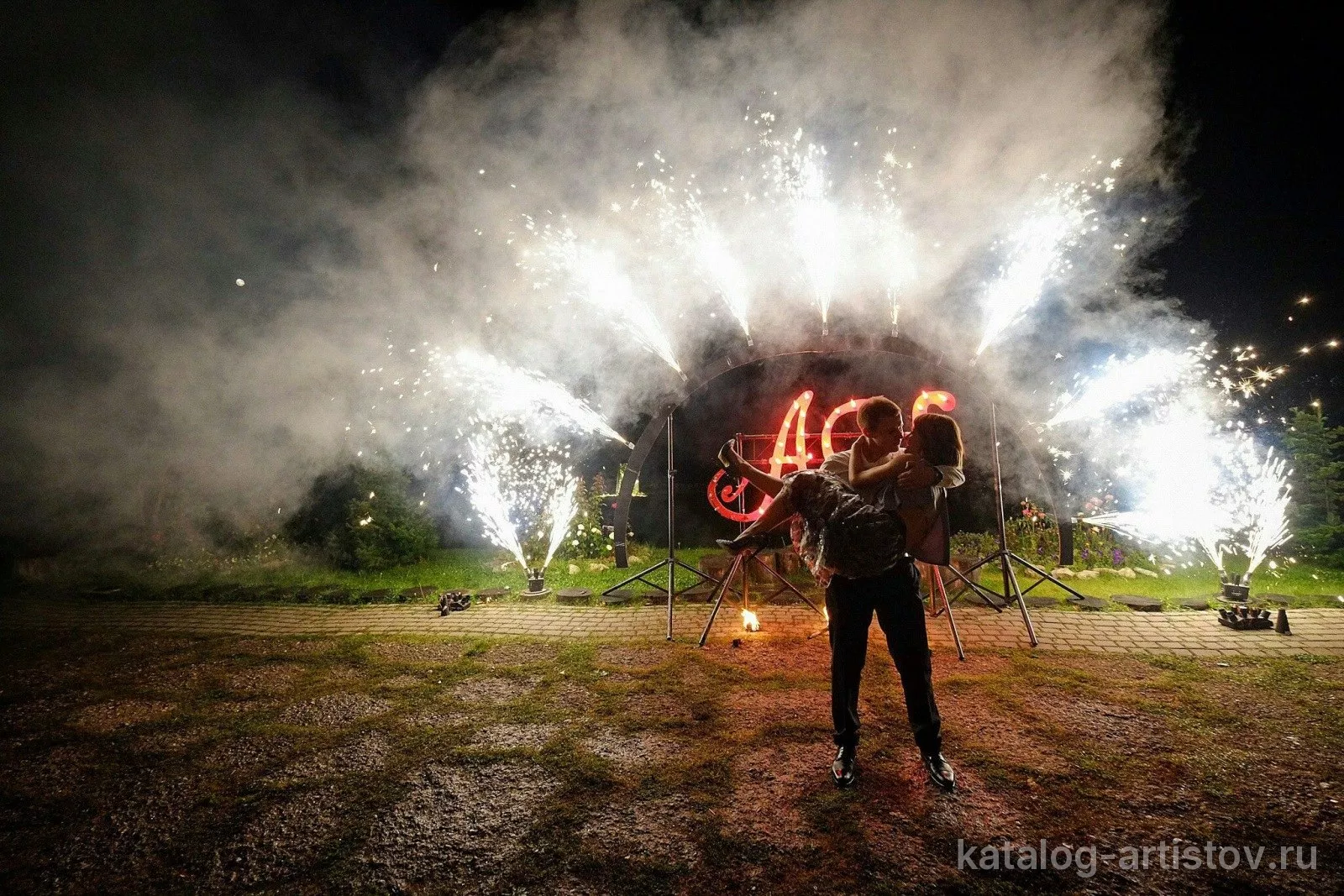 Огненное шоу Александра Блэйза, световое шоу