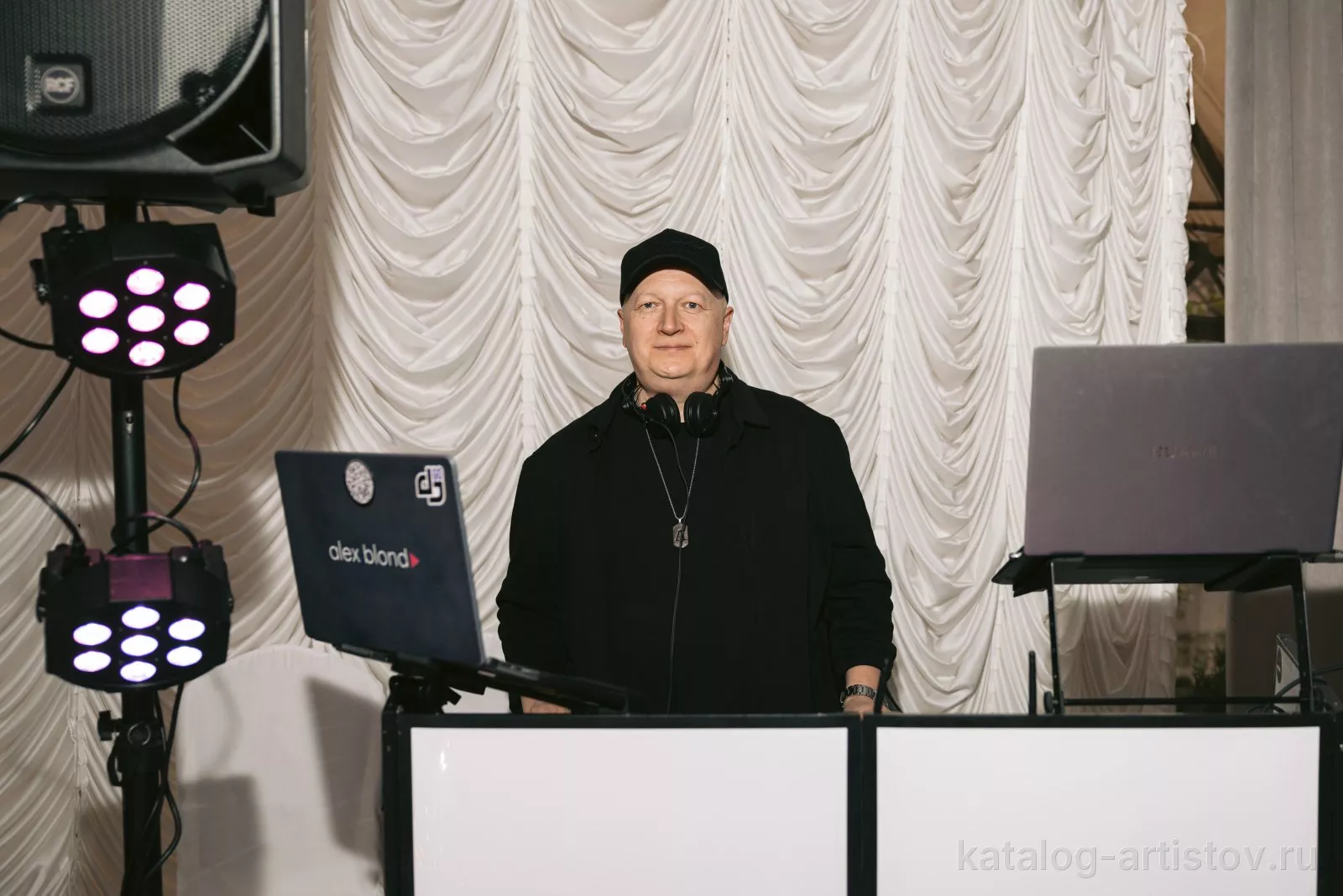 Диджей Alex Blond