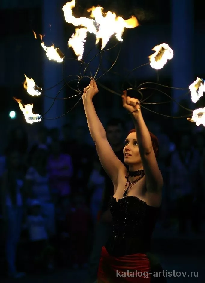 Театр огня Hot Heads, световое шоу — фото 7