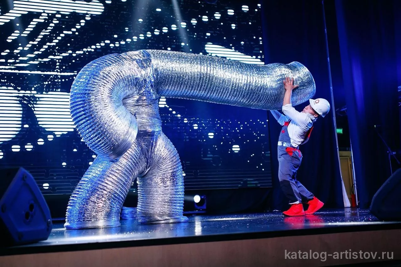 Шоу Человек-пружина Silvershow, шоу-программа