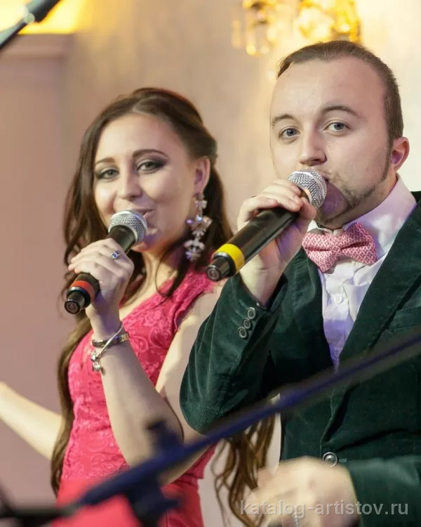 Вокальный дуэт ЛуИ, вокалист