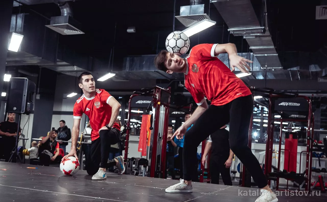 Шоу футбольного фристайла EKBFF, шоу-программа — фото 5