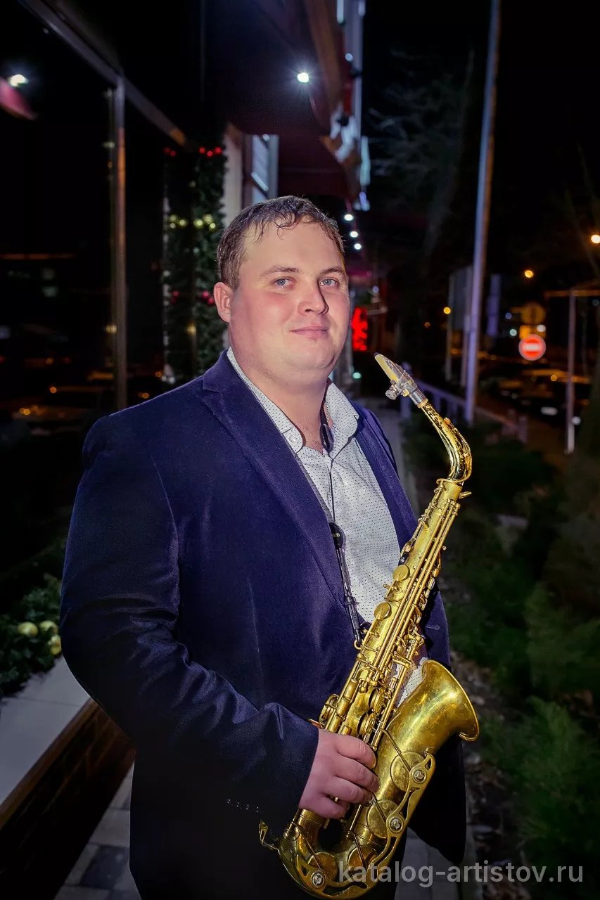 Саксофонист Максим Каракай — фото 3