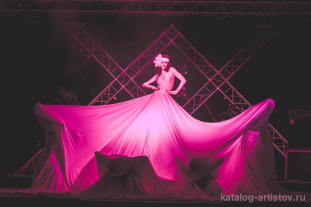 Шоу-балет NRG Light Show