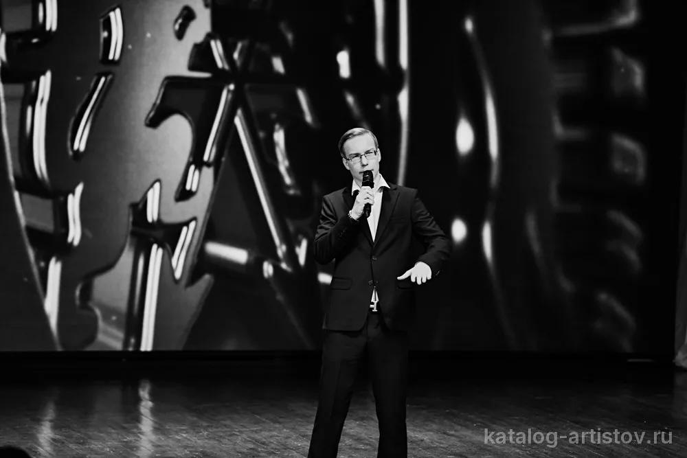 Вокалист Вячеслав Бубенов