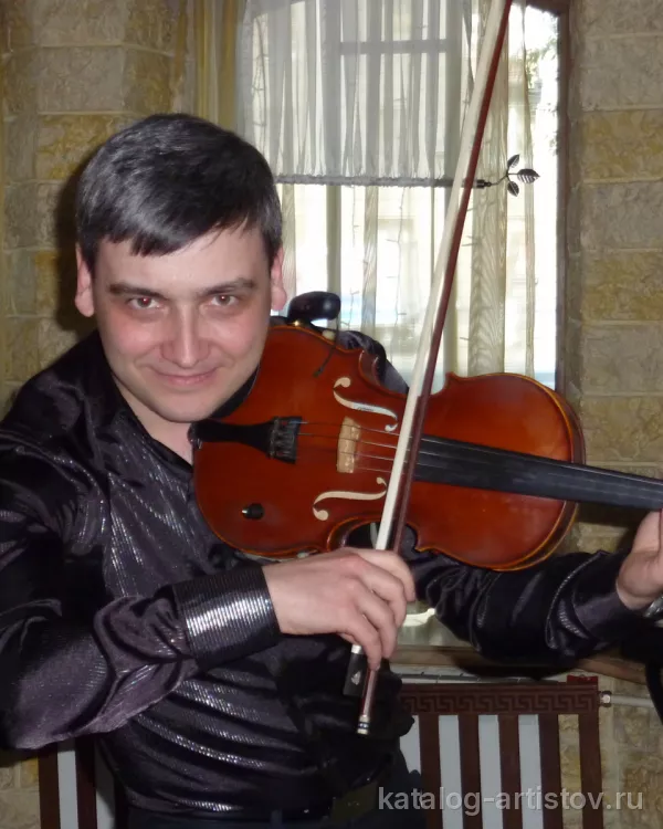 Скрипач Алексей Кобринский