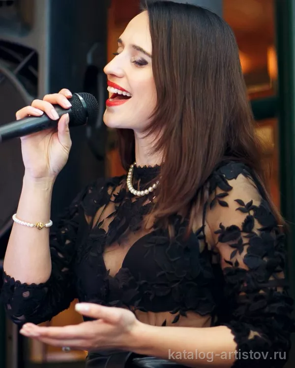 Дуэт Cocktail Jazz, скрипач