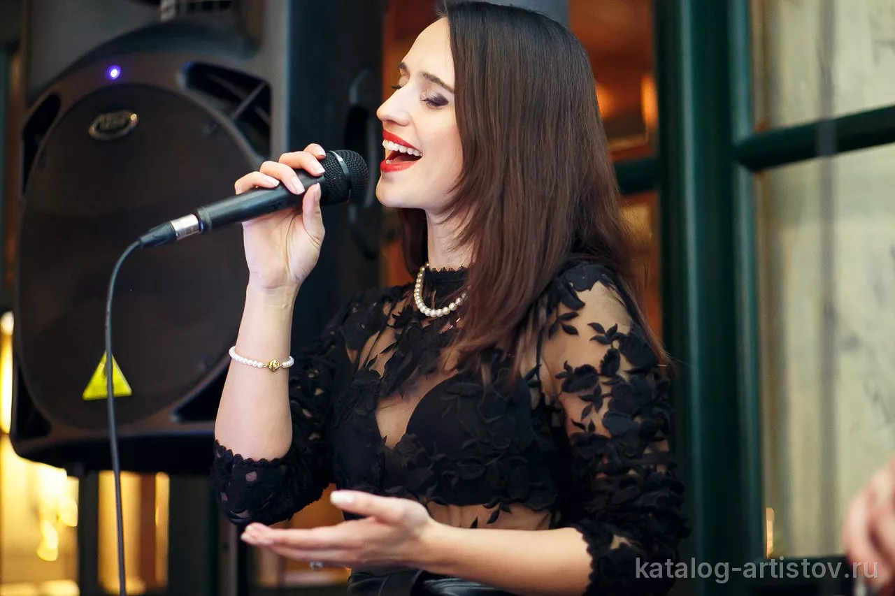 Дуэт Cocktail Jazz, скрипач
