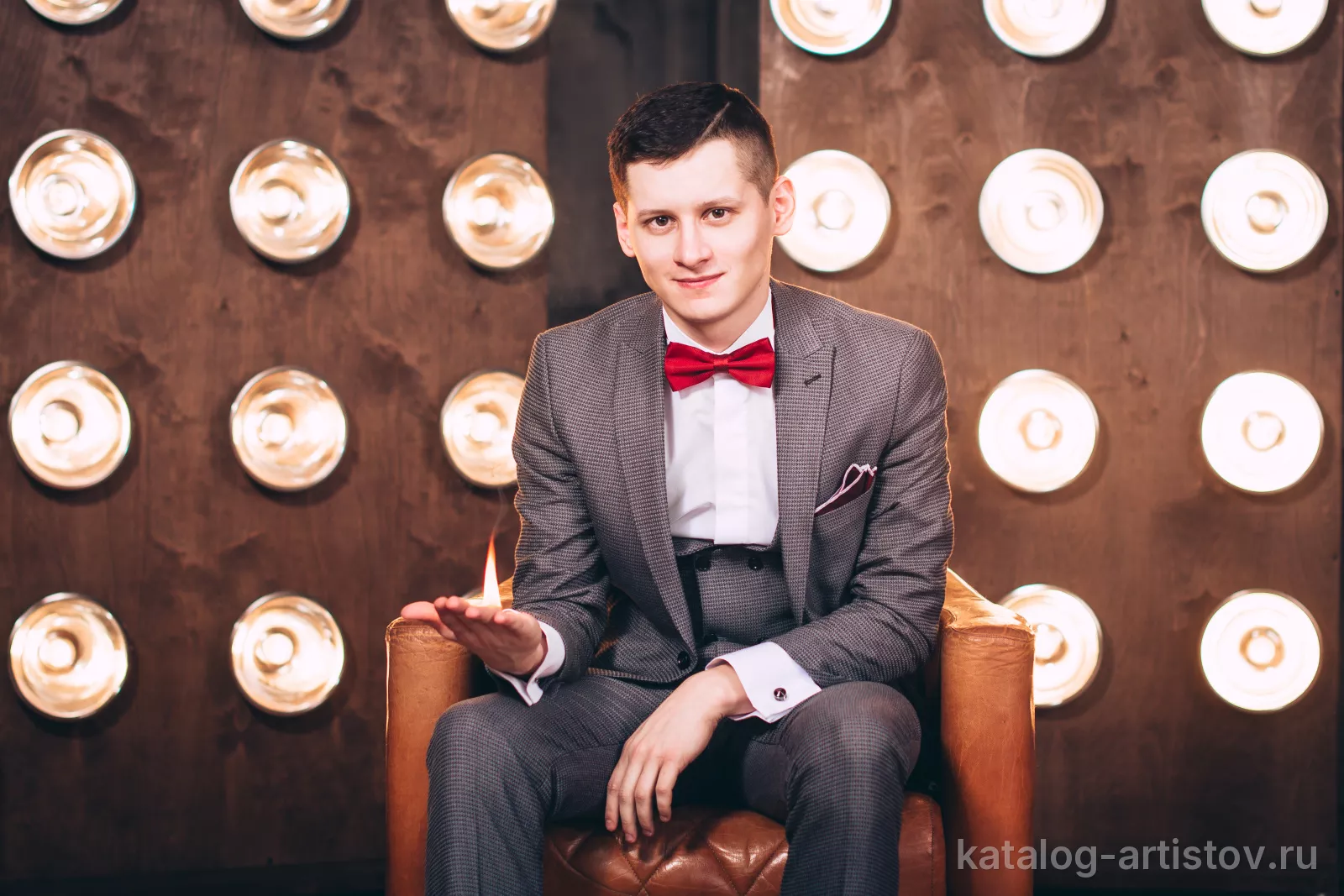 Иллюзионист Кирилл Бояринцев, фокусник