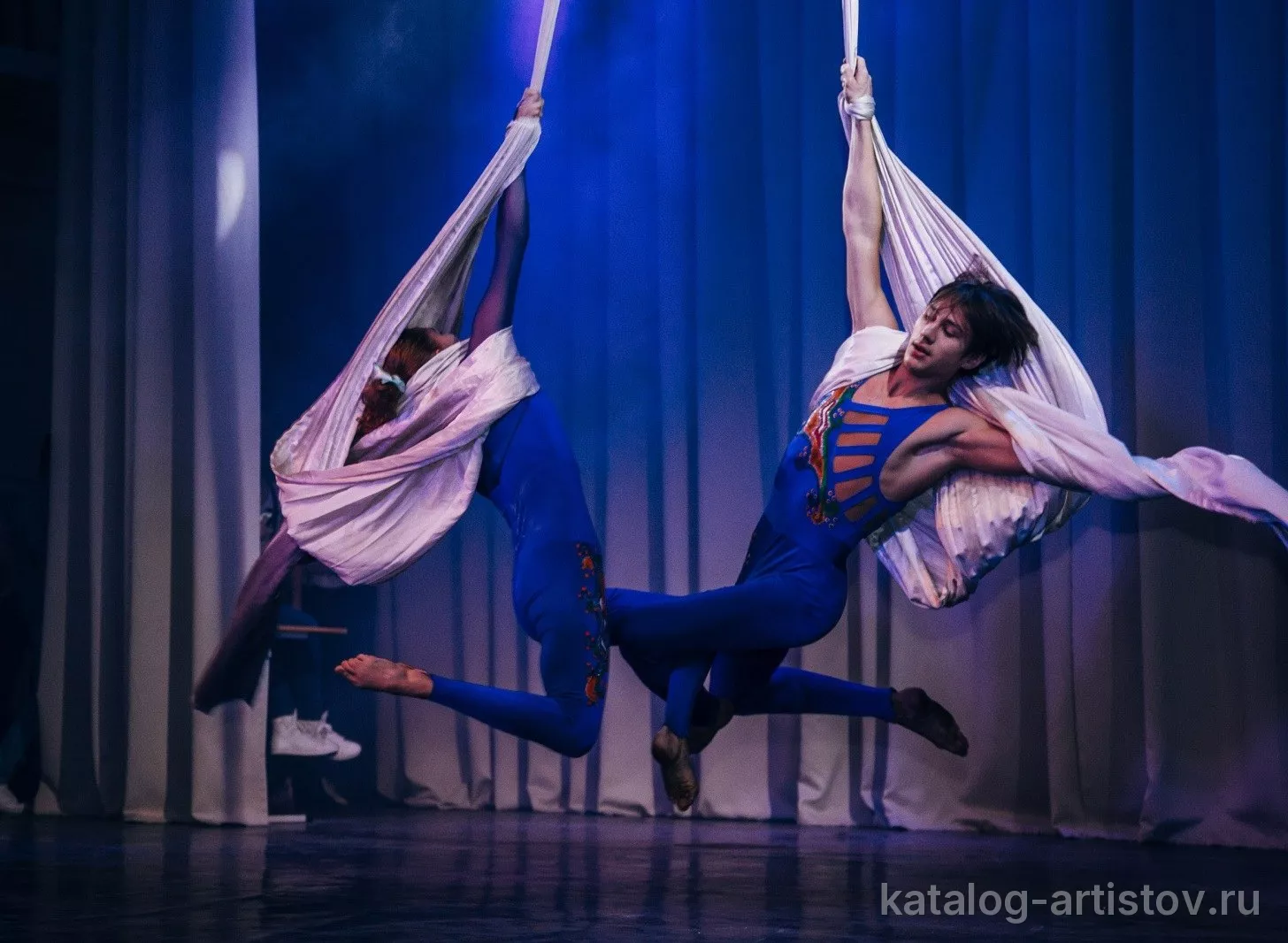 Цирковое шоу ShowArt Saratov, цирковой артист