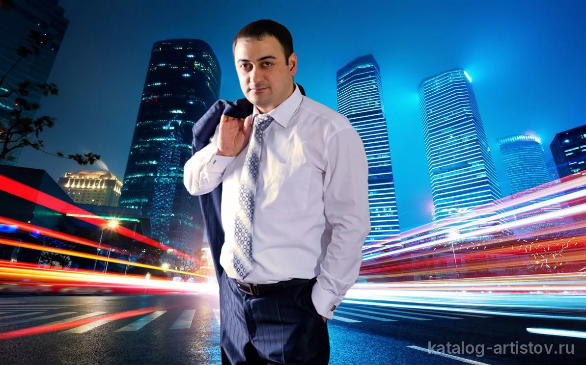 Вокалист Эрик Саргсян