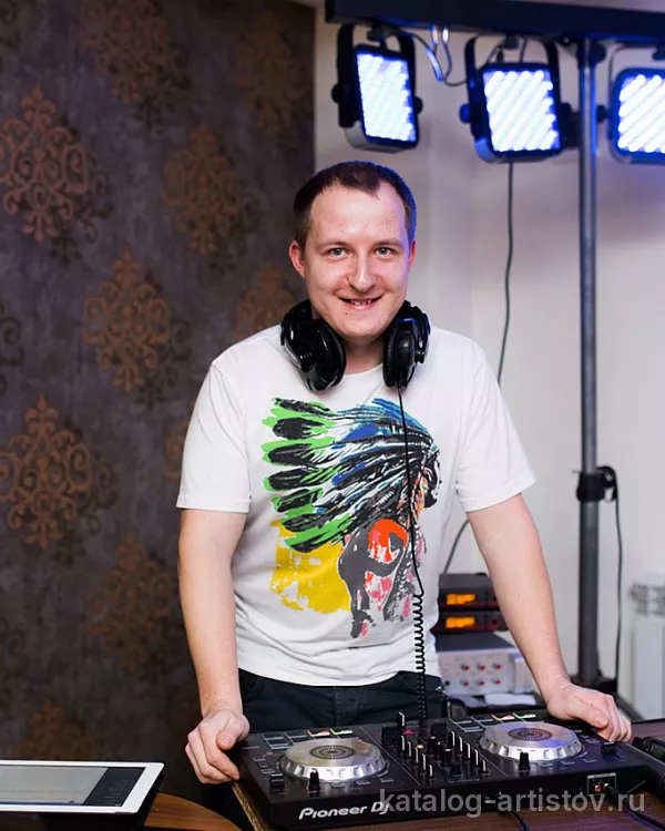 Диджей Алексей Попов (DJ PopoV)