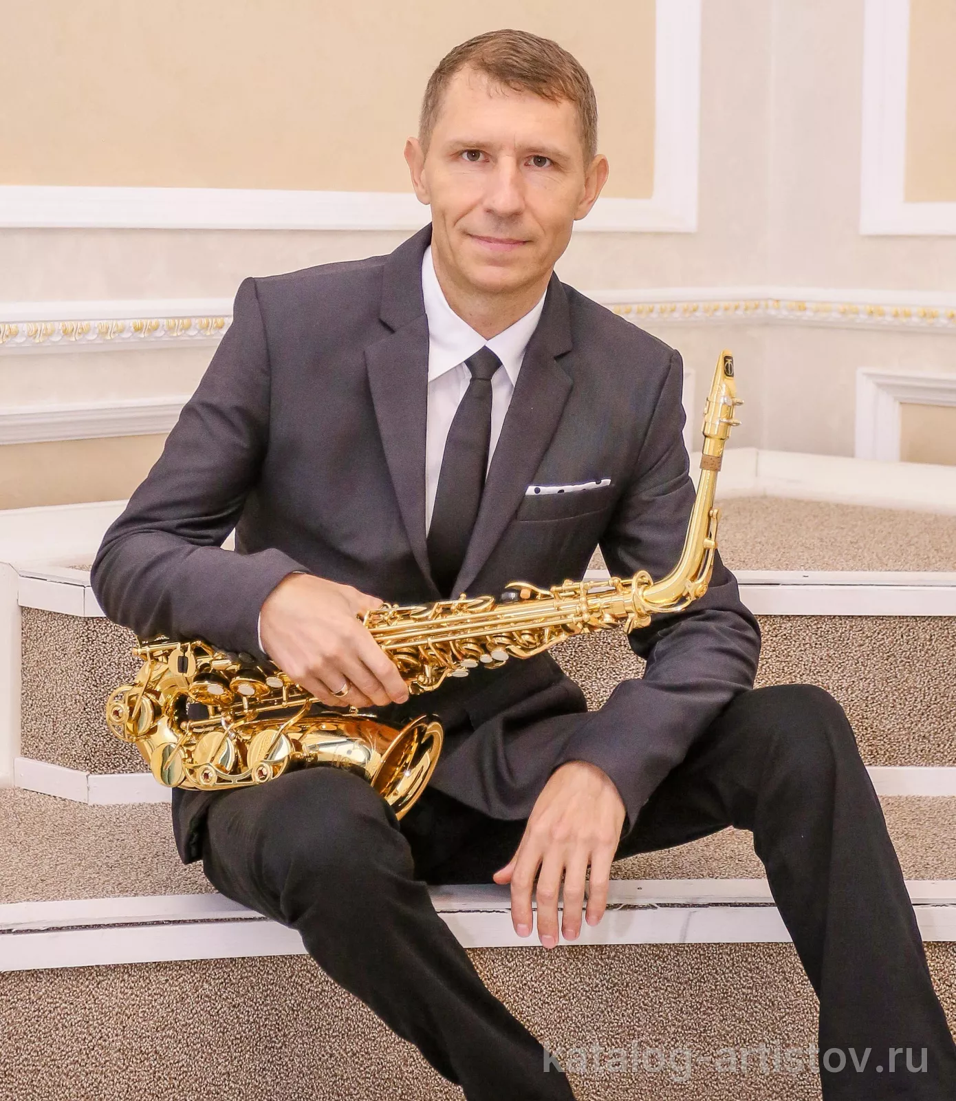 Саксофонист Алексей Панченко
