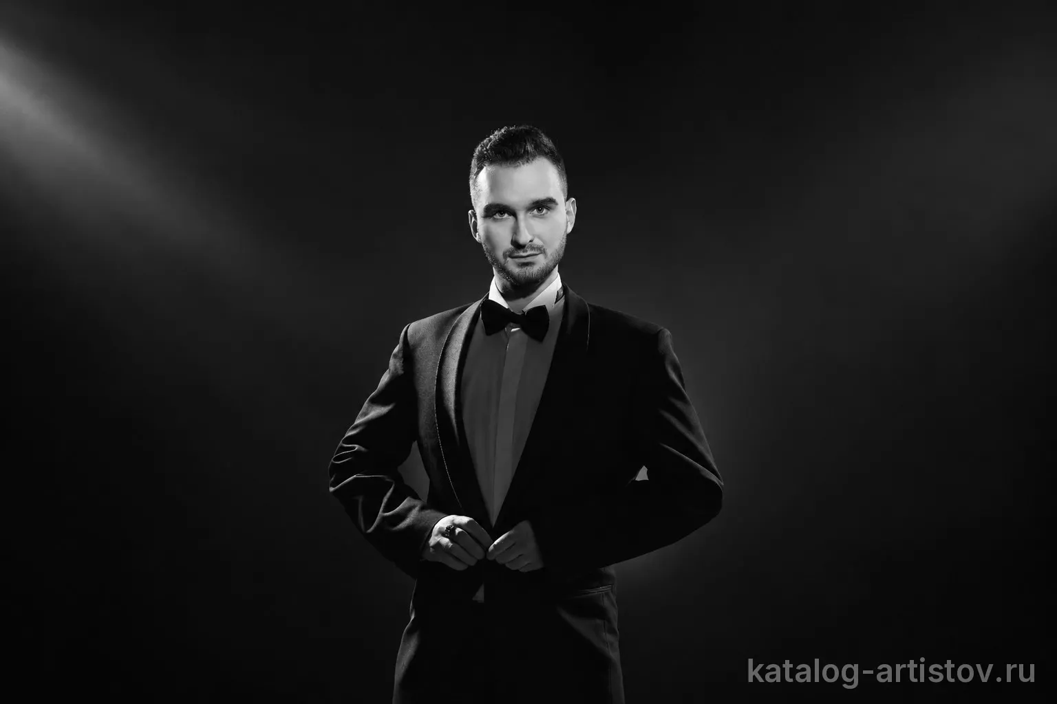 Вокалист Виталий Кошко