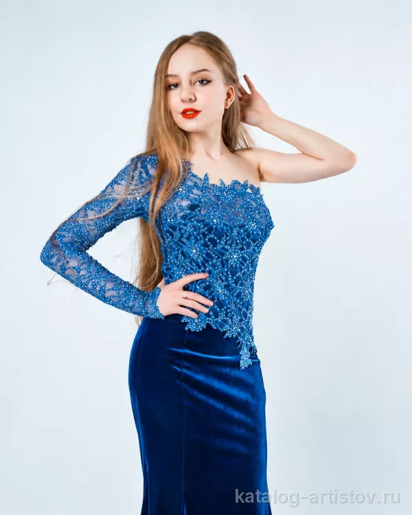 Певица Кристина Смоленкова (KRISTEEN), вокалист