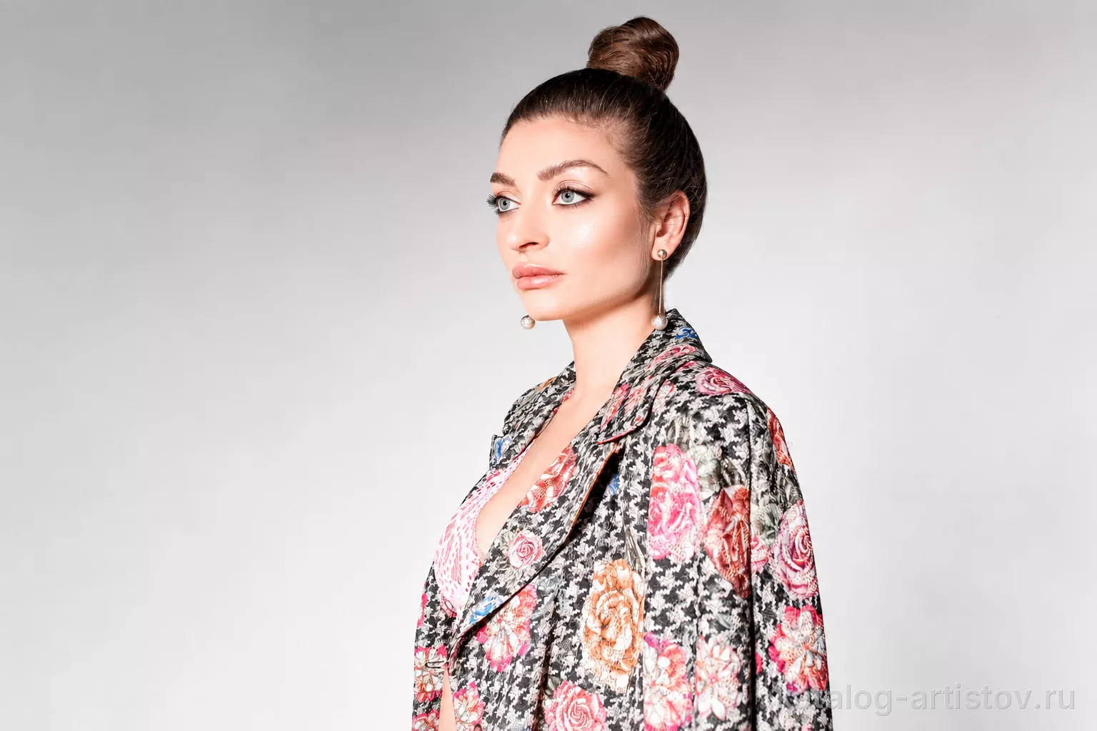 Певица Лия Дороднова, вокалист