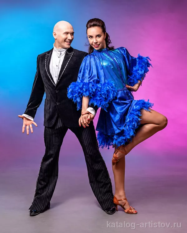 Шоу трансформации костюмов DISCO, шоу-программа