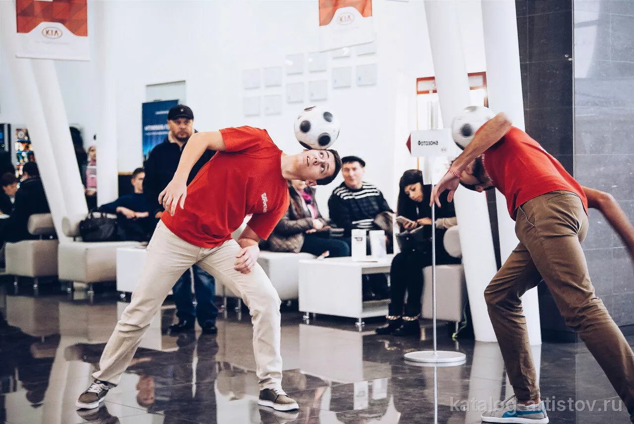 Шоу футбольного фристайла MoscowFF, шоу-программа — фото 8