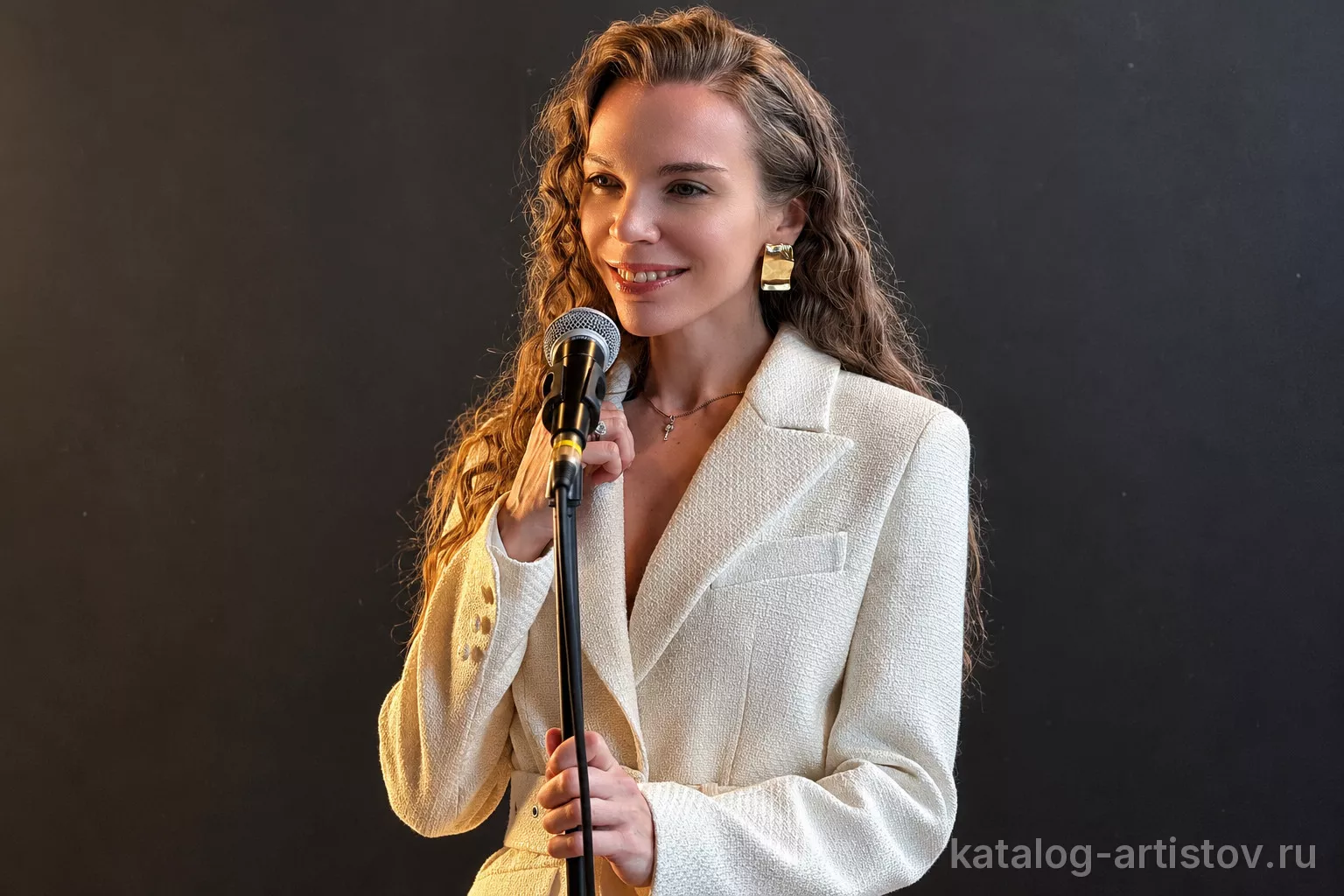 Певица Ирина Шапкова, вокалист