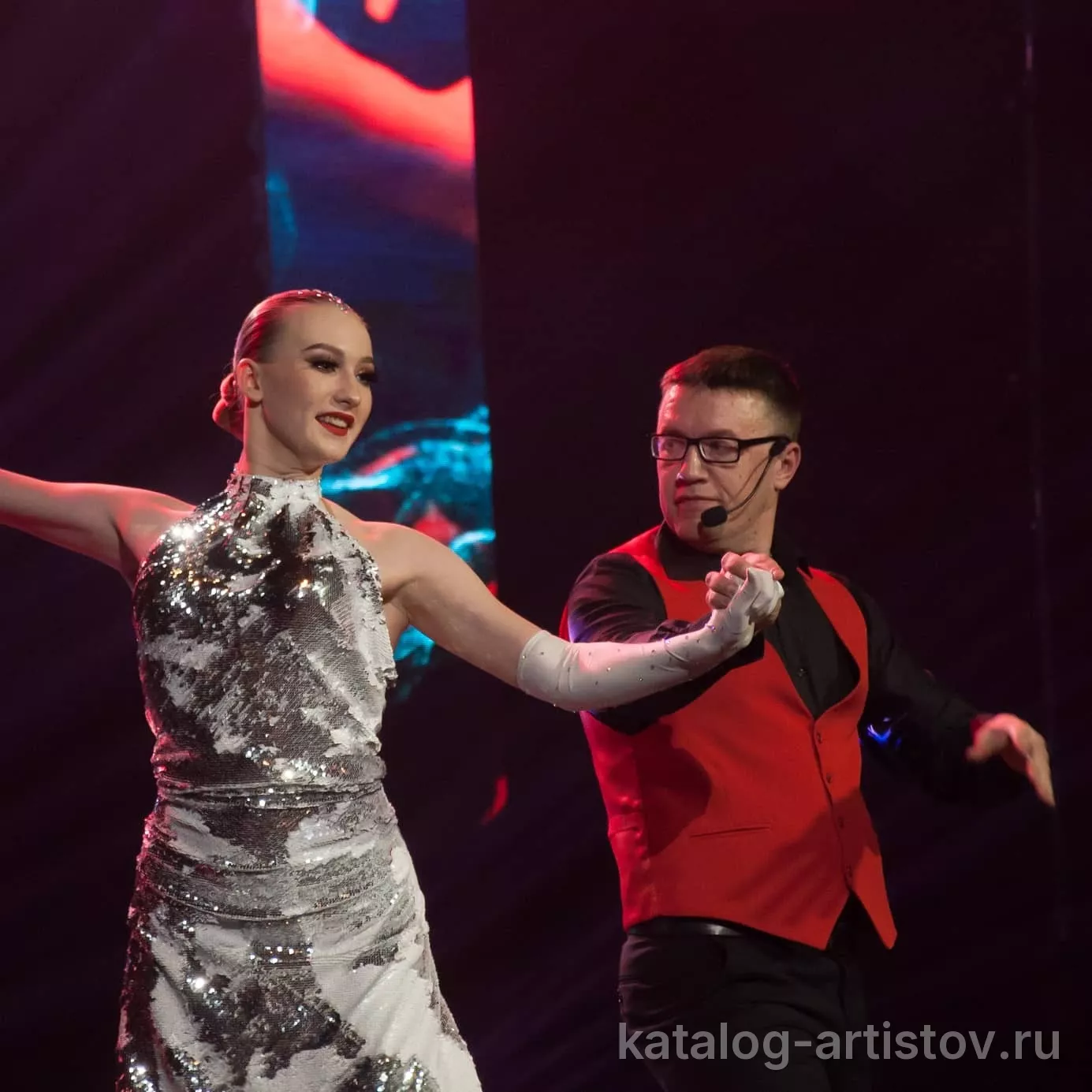 Вокалист Виталий Фефелов — фото 3