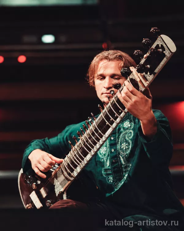 Ситарист Степан Христанов, музыкант