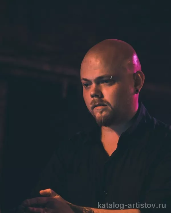 Диджей Павел Раскольников, шоу-программа