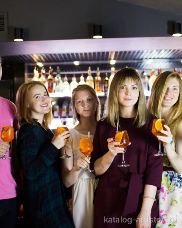 Выездной бар Daiquiri Event Bar, бармен-шоу