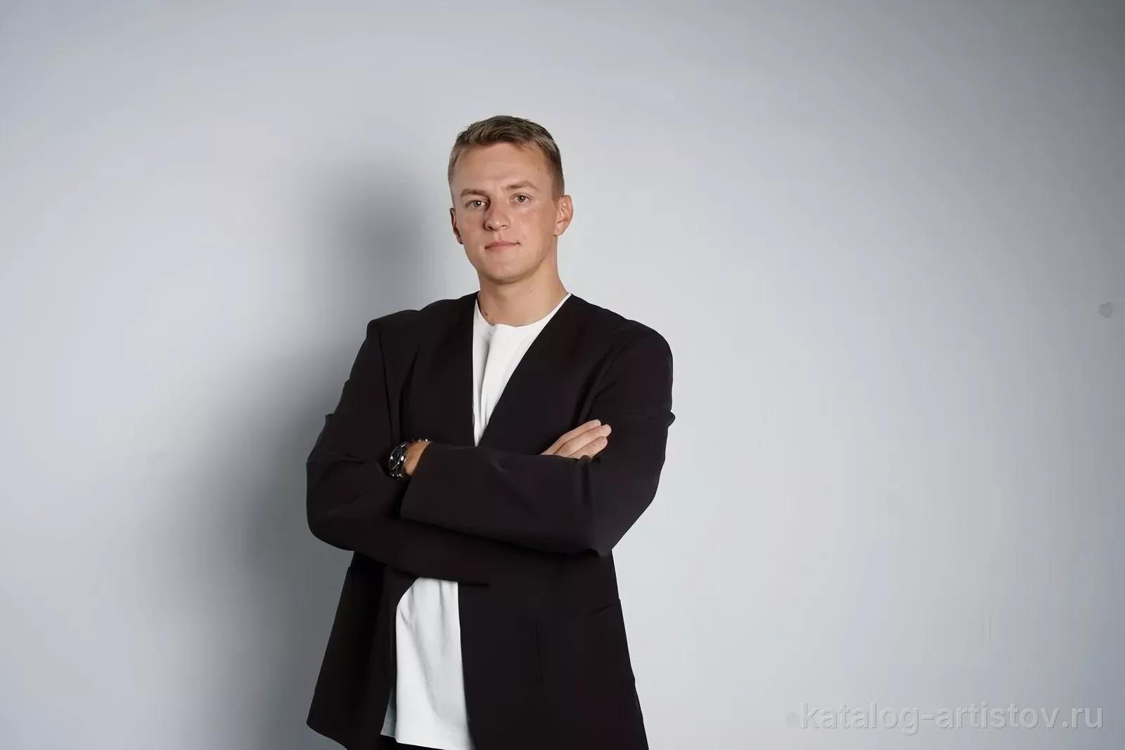 Ведущий Вячеслав Хащевский