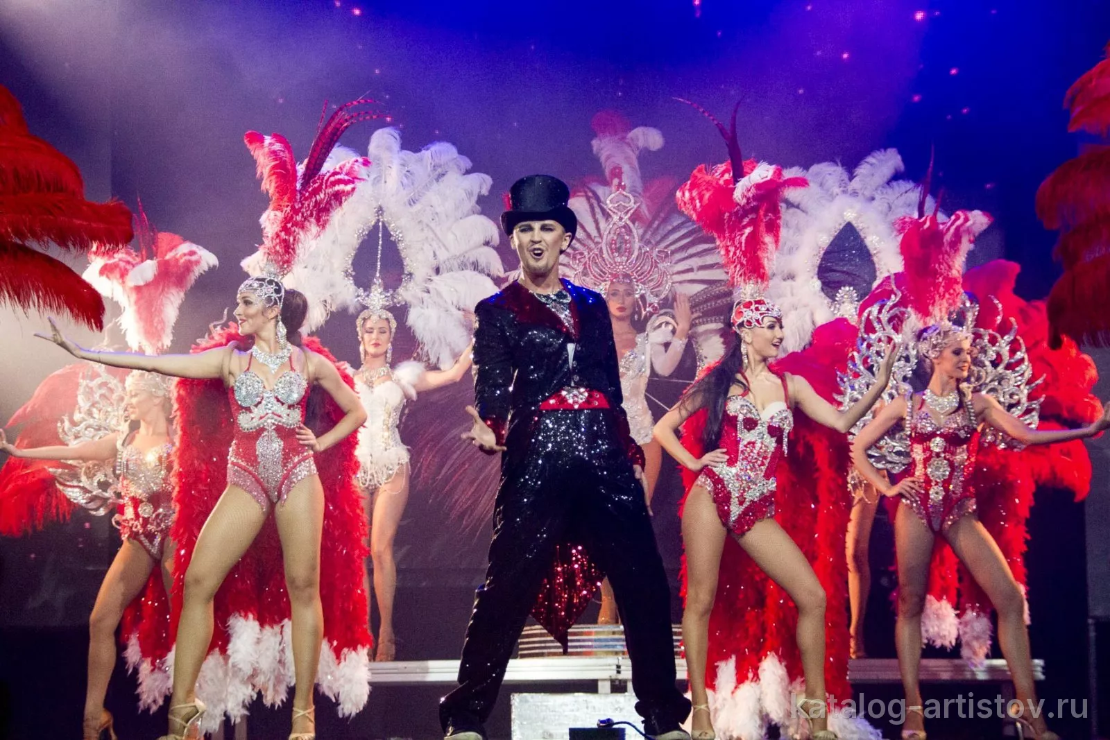 Шоу-театр GRAND SHOW, актёр