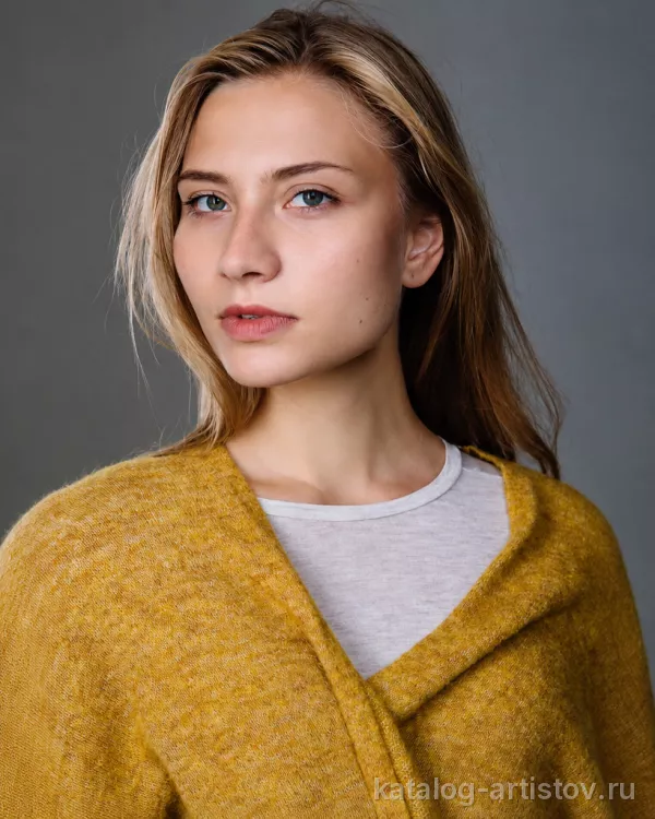 Ведущая Мария Павлова, ведущий