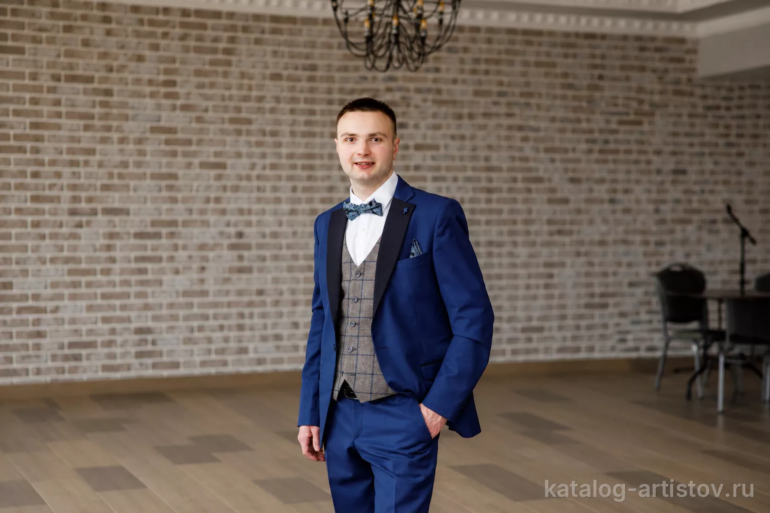 Ведущий Иван Шаульский