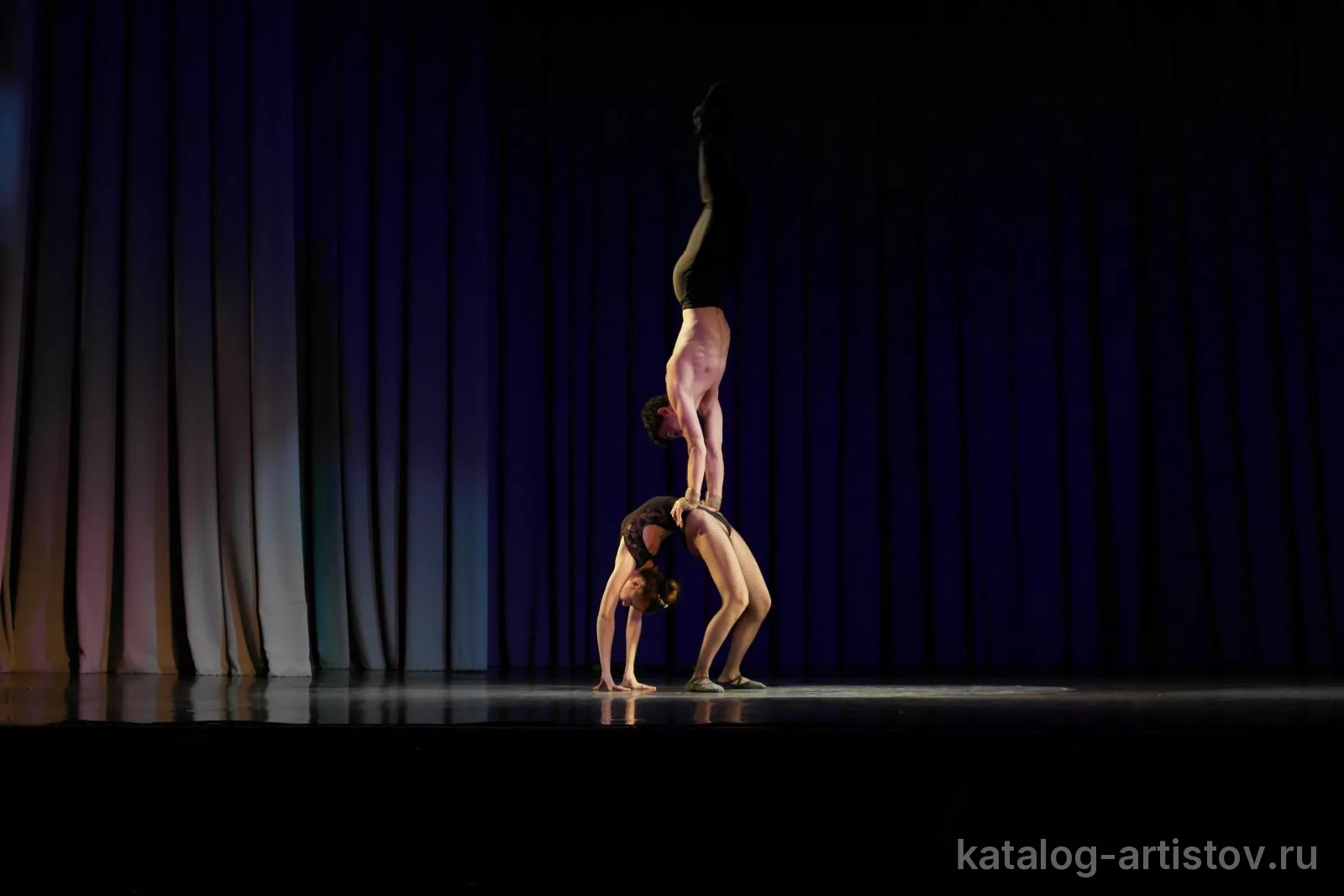 Акробатический дуэт Duo Grace, цирковой артист