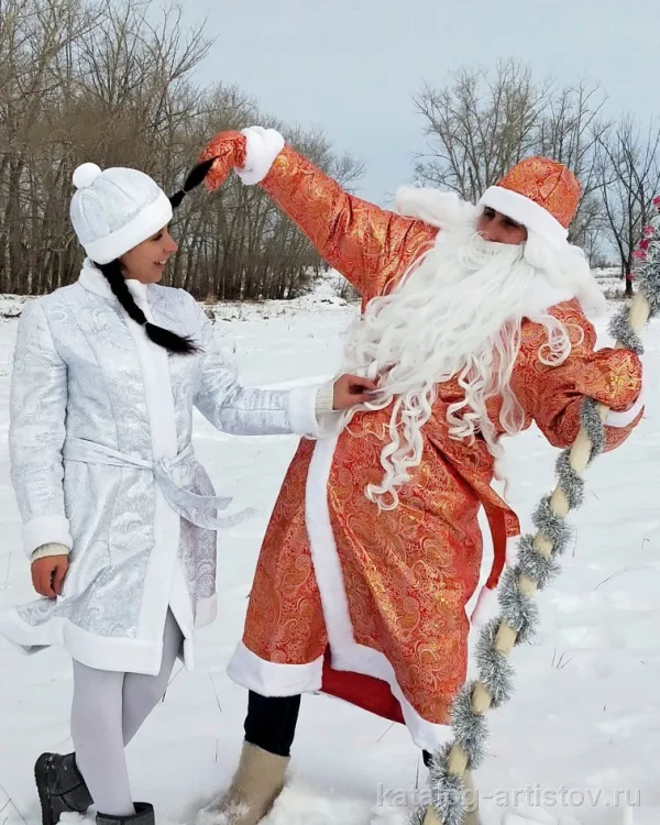 Дед Мороз и Снегурочка Максим и Анастасия Докукины