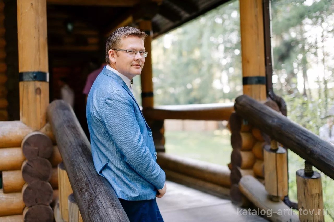 Ведущий Андрей Крюков — фото 7