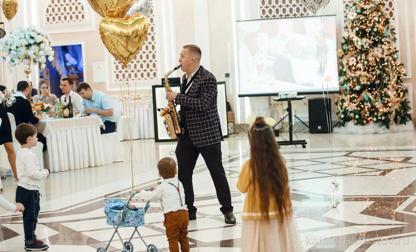 Ведущий Ян Белов — фото 2