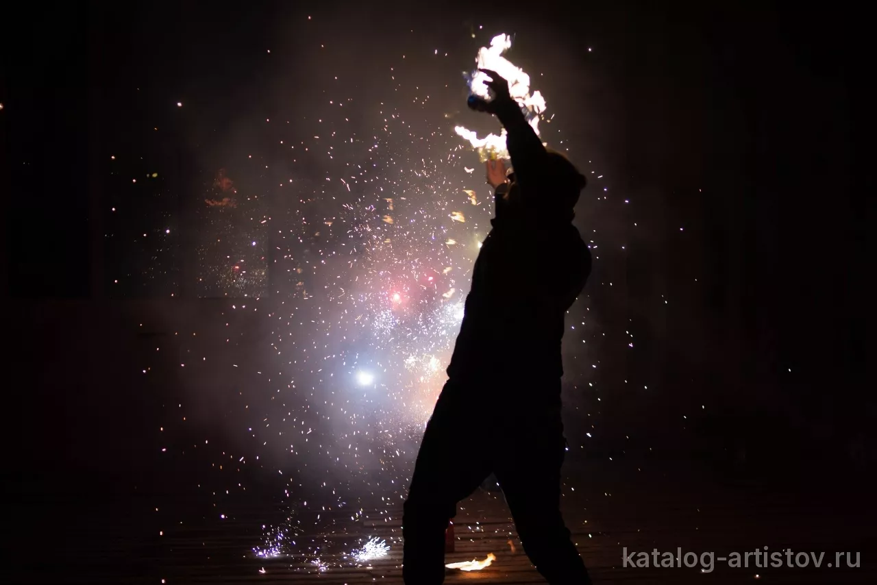 Огненное шоу Bonfire Show, световое шоу — фото 2