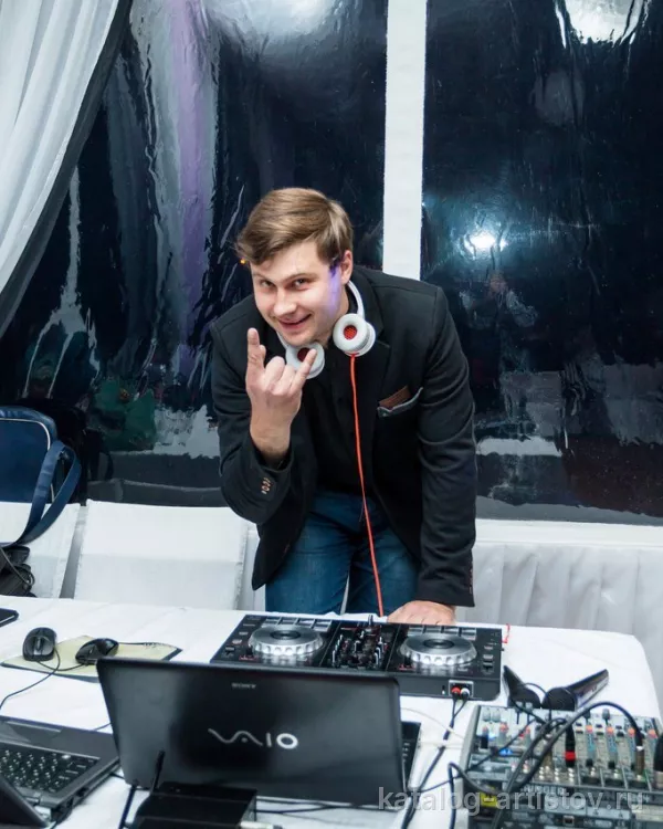 Диджей Дмитрий Костяев (DJ DeeKost)