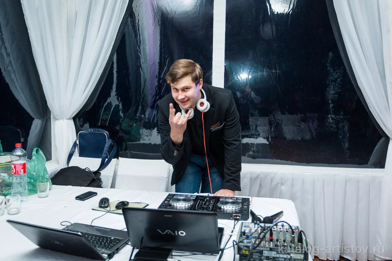 Диджей Дмитрий Костяев (DJ DeeKost)