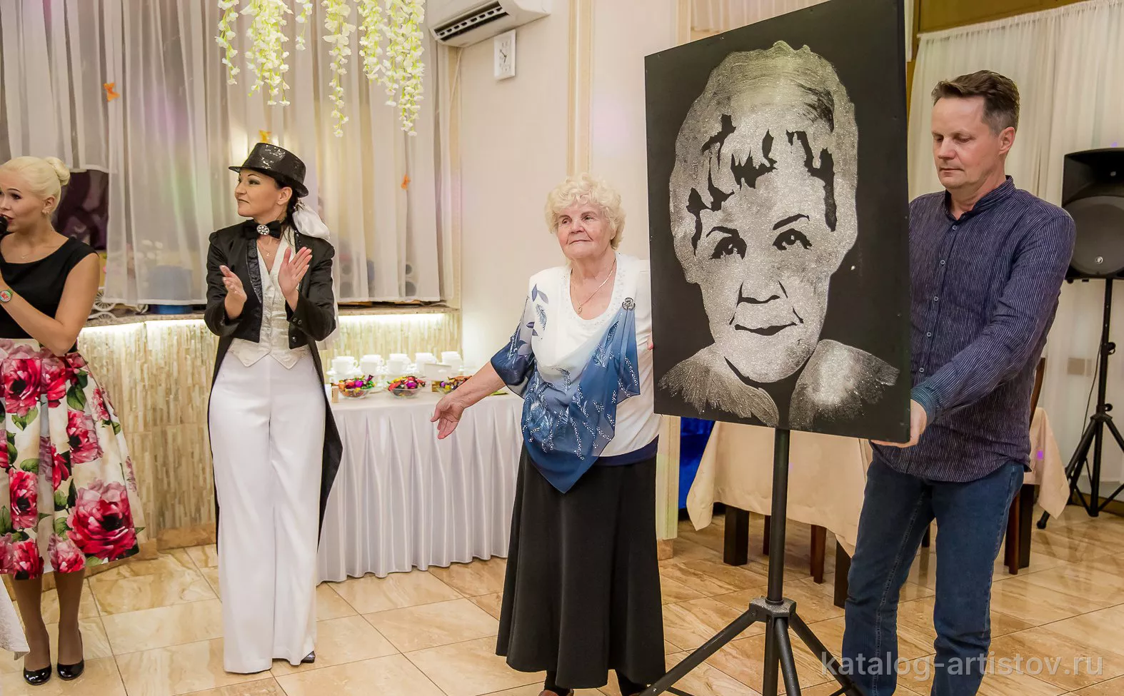 Художница Елена Бахарева — шоу «Звёздный портрет», шаржист — фото 3