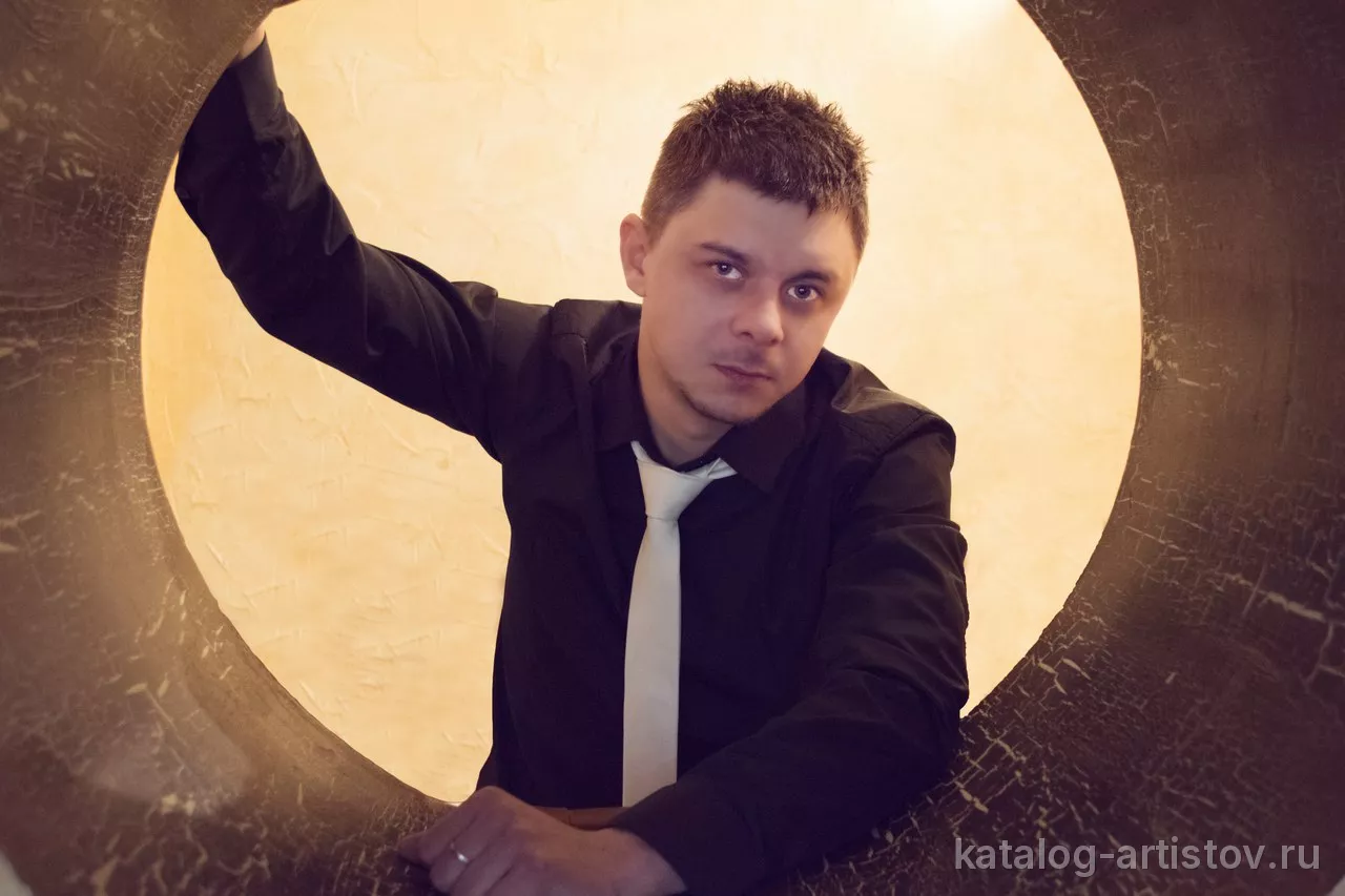 Певец Роман Паламарчук, вокалист