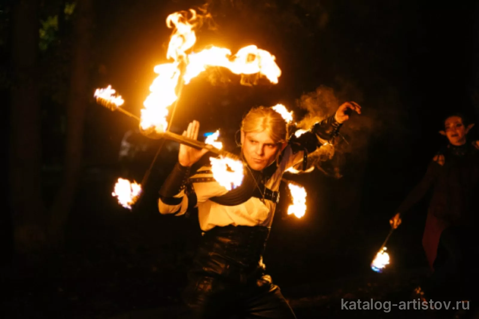 Фаер-шоу Dragon Show, световое шоу — фото 4